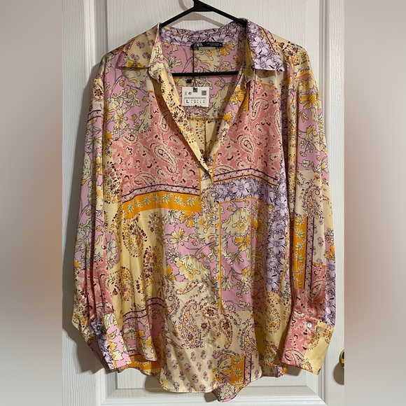 NWT Zara Paisley Floral Buttoned Collared Long Sleeved Blouse Size Large - Picture 2 of 10